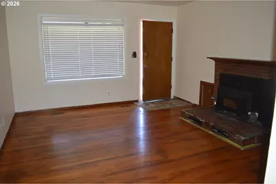 641 SE 148th Ave, Portland, OR 97233 - Photo 16