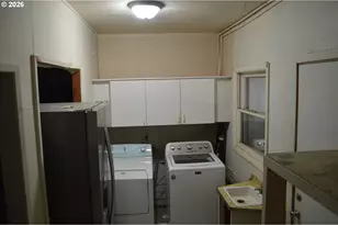 641 SE 148th Ave, Portland, OR 97233 - Photo 12