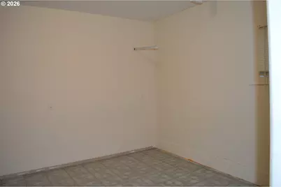 641 SE 148th Ave, Portland, OR 97233 - Photo 14