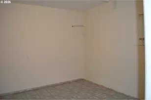 641 SE 148th Ave, Portland, OR 97233 - Photo 14