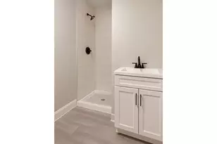 8305 SE Rhone St, Portland, OR 97266 - Photo 24