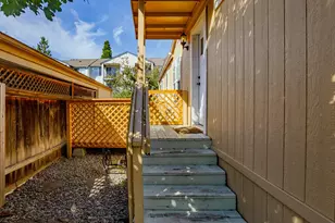 1819 SE Orient Dr, Gresham, OR 97080 - Photo 4