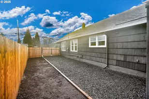 9711 SE Reedway St, Portland, OR 97266 - Photo 28