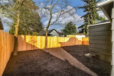 9711 SE Reedway St, Portland, OR 97266 - Photo 24