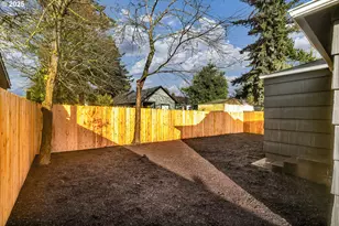 9711 SE Reedway St, Portland, OR 97266 - Photo 24