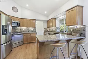 2704 SW Giese Loop, Gresham, OR 97080 - Photo 16