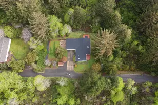 1157 8th St, Bandon, OR 97411 - Photo 40