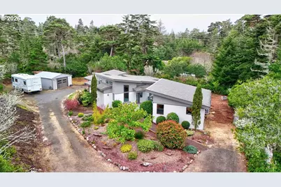 4975 Heceta Beach Rd, Florence, OR 97439 - Photo 6