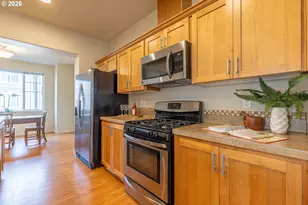 10518 NE Cedar Falls Loop, Hillsboro, OR 97006 - Photo 8