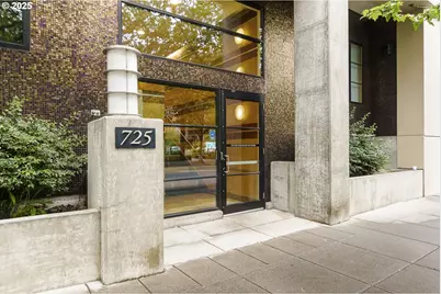 725 NW 10th Ave #305, Portland, OR 97209 - Photo 1