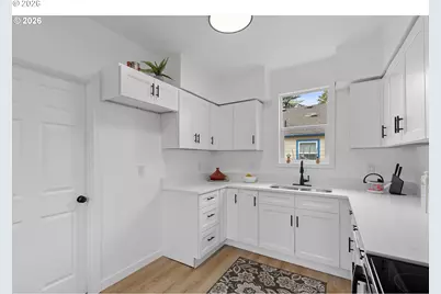 9828 SE Ellis St, Portland, OR 97266 - Photo 12