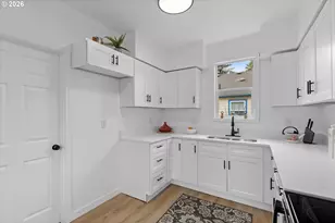 9828 SE Ellis St, Portland, OR 97266 - Photo 12