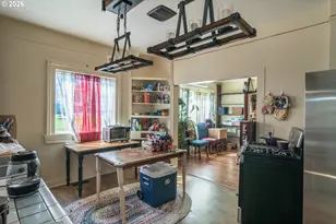 597 SE Ramp St, Roseburg, OR 97470 - Photo 26