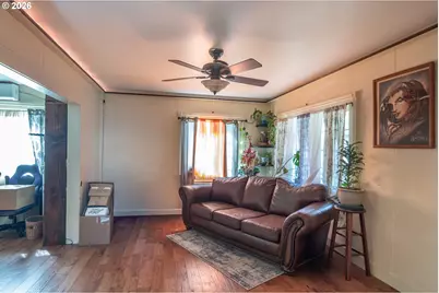 597 SE Ramp St, Roseburg, OR 97470 - Photo 34