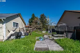 597 SE Ramp St, Roseburg, OR 97470 - Photo 12