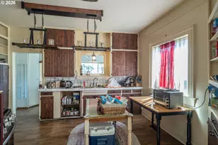 597 SE Ramp St, Roseburg, OR 97470 - Photo 24