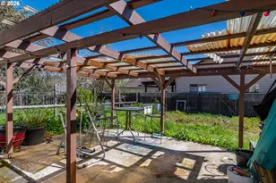 597 SE Ramp St, Roseburg, OR 97470 - Photo 16