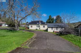 597 SE Ramp St, Roseburg, OR 97470 - Photo 8