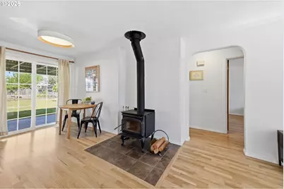 2050 Garfield St, Eugene, OR 97405 - Photo 12