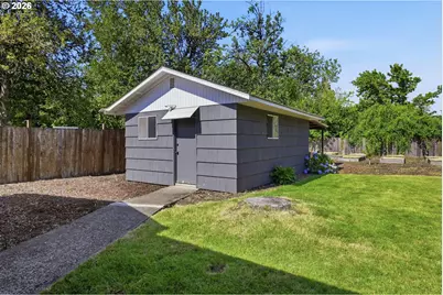 2050 Garfield St, Eugene, OR 97405 - Photo 36