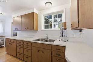 2050 Garfield St, Eugene, OR 97405 - Photo 18