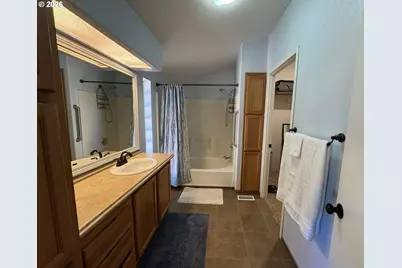 4837 Seapine Dr, Florence, OR 97439 - Photo 8