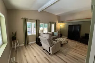 4837 Seapine Dr, Florence, OR 97439 - Photo 2