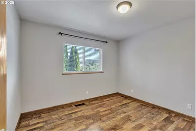 122 Lilly Ct, Sutherlin, OR 97479 - Photo 26