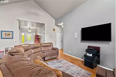 514 Warrington Ave, Eugene, OR 97404 - Photo 16