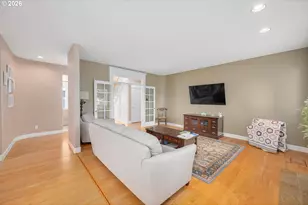 2530 Beacon Hill Dr, West Linn, OR 97068 - Photo 18