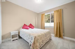 2530 Beacon Hill Dr, West Linn, OR 97068 - Photo 22