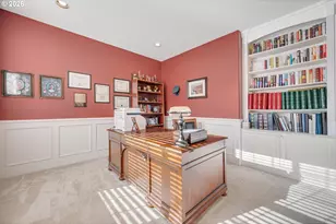 2530 Beacon Hill Dr, West Linn, OR 97068 - Photo 26