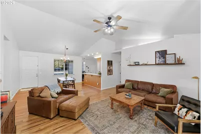 1120 Lakeshore Dr, Coos Bay, OR 97420 - Photo 6