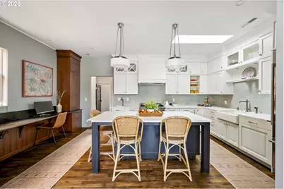 206 NE 80th Ave, Portland, OR 97213 - Photo 10