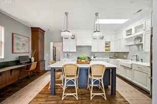 206 NE 80th Ave, Portland, OR 97213 - Photo 10