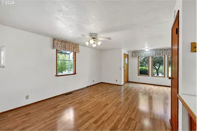 1425 Taney St, Eugene, OR 97402 - Photo 14