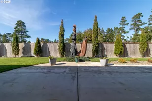 4260 Caddington Ln, Florence, OR 97439 - Photo 32