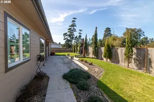 4260 Caddington Ln, Florence, OR 97439 - Photo 36