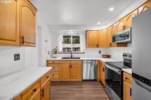 17130 NW Valsetz Ct, Beaverton, OR 97006 - Photo 14