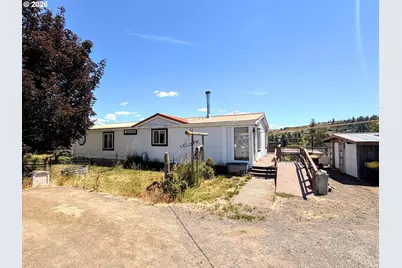 825 Palmer Junction Rd, Elgin, OR 97827 - Photo 1