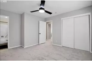 8325 SW Terwilliger Blvd, Portland, OR 97219 - Photo 6