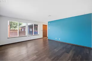 2070 Terresa Ave, Eugene, OR 97408 - Photo 6