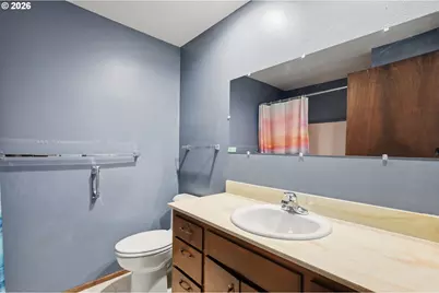 2070 Terresa Ave, Eugene, OR 97408 - Photo 30
