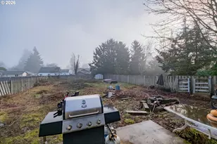 1247 1st Ave, Sweet Home, OR 97386 - Photo 20