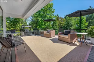 8460 SW Fairway Dr, Portland, OR 97225 - Photo 8