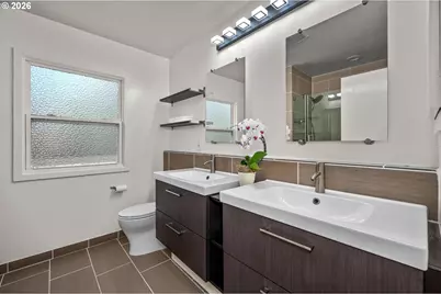 8460 SW Fairway Dr, Portland, OR 97225 - Photo 18