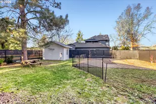 17741 SE Marie St, Portland, OR 97236 - Photo 28