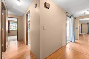 2215 Princeton Dr, Eugene, OR 97405 - Photo 32