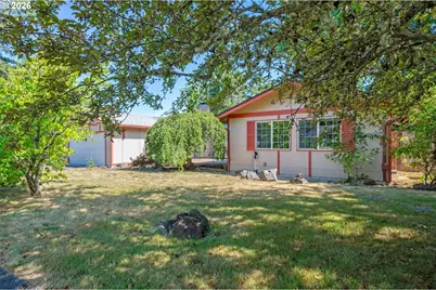 2215 Princeton Dr, Eugene, OR 97405 - Photo 2