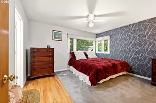 2210 SW Broadway Dr, Portland, OR 97201 - Photo 18